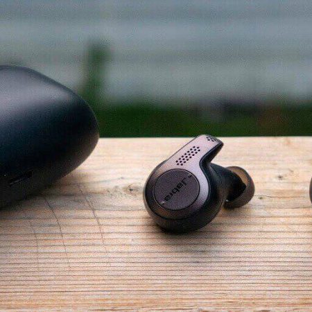 9 Best Gaming Earbuds of 2021 – Buyer’s Guide