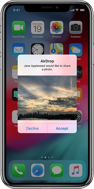 How to accept an Airdrop on an iPhone
