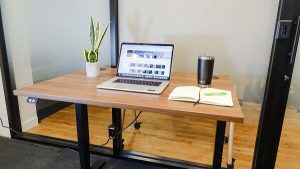 UPLIFT V2 Standing Desk