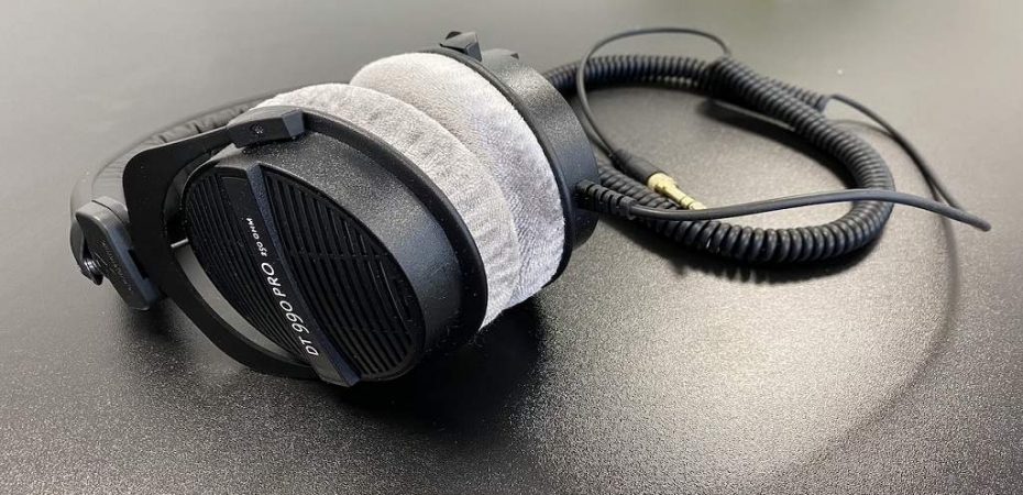 Beyerdynamic DT 990 PRO Headphones Review