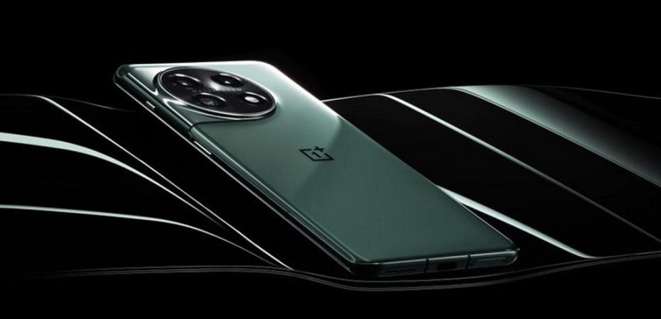 The OnePlus 11 Finally Launched in China With a Black-Hole Inspired Camera and an Alert Slider
