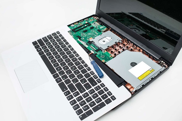 How do laptops get refurbished?  