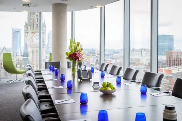 Key elements to consider when setting up a virtual boardroom