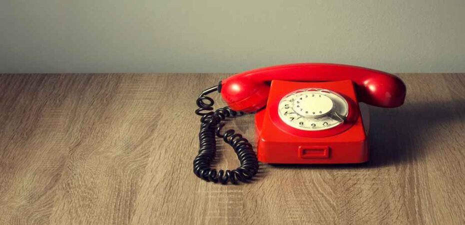 How to Send a Voicemail to a Landline Without Calling
